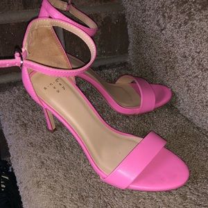 Pink Heels 💗